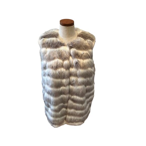 Alfani Woman Faux Fur Chinchilla White Gray Vest 0X - Picture 1 of 6